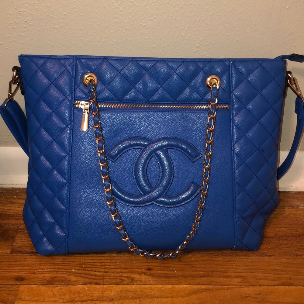 Chanel purse